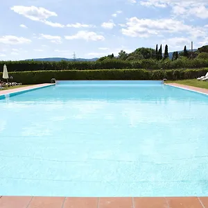 https://villa-cappugi.it-tuscanyhotel.com