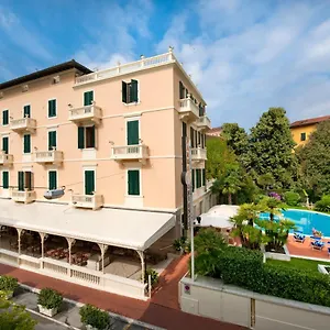 https://parma-e-oriente.it-tuscanyhotel.com